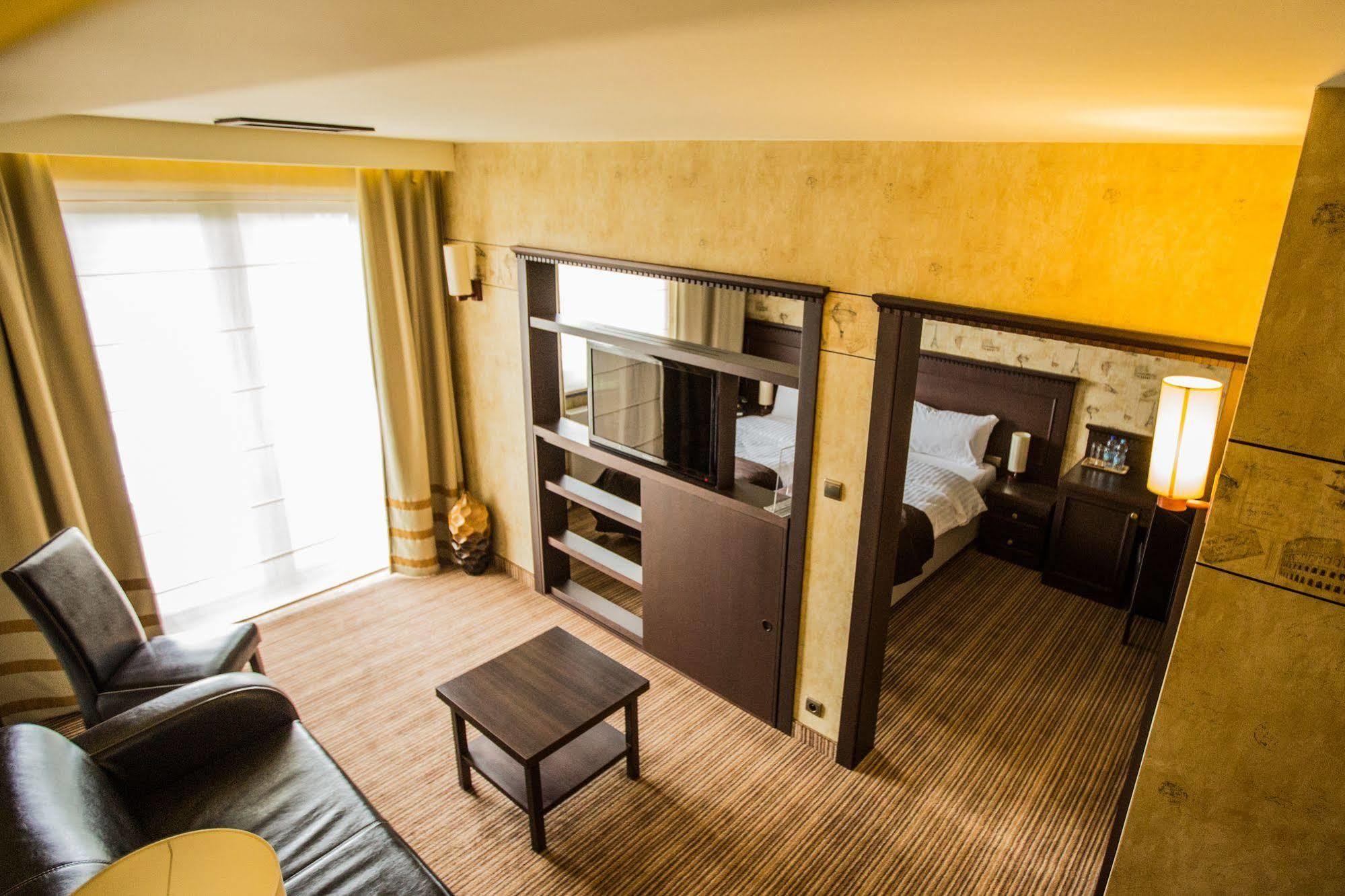 Rodan Hotel 3*