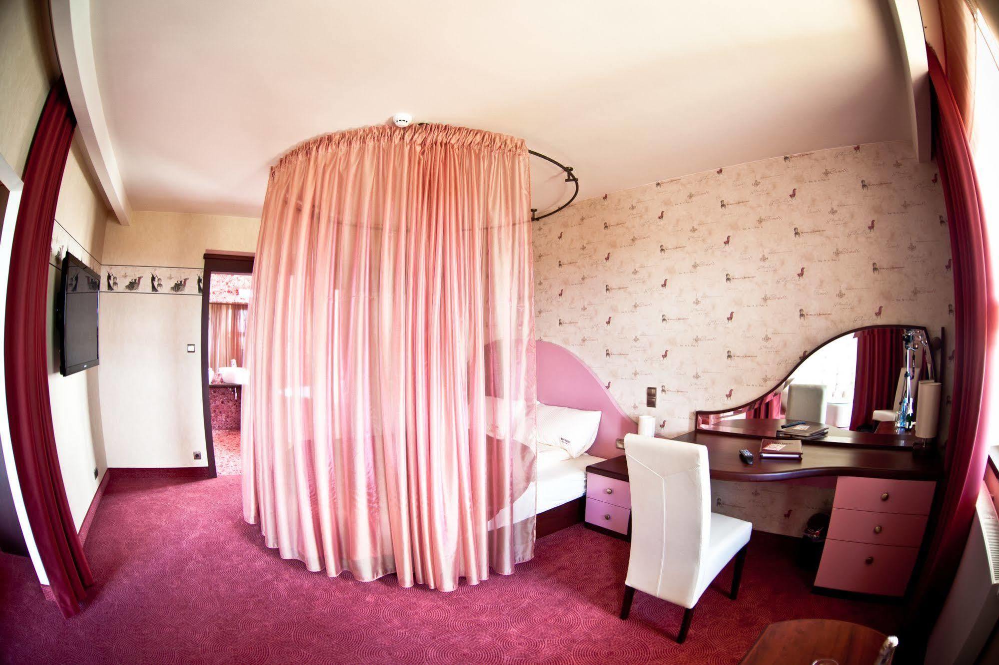 Hotel Rodan