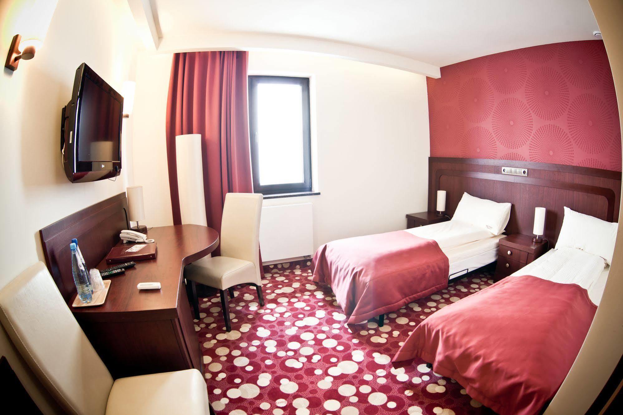 Rodan Hotel 3*